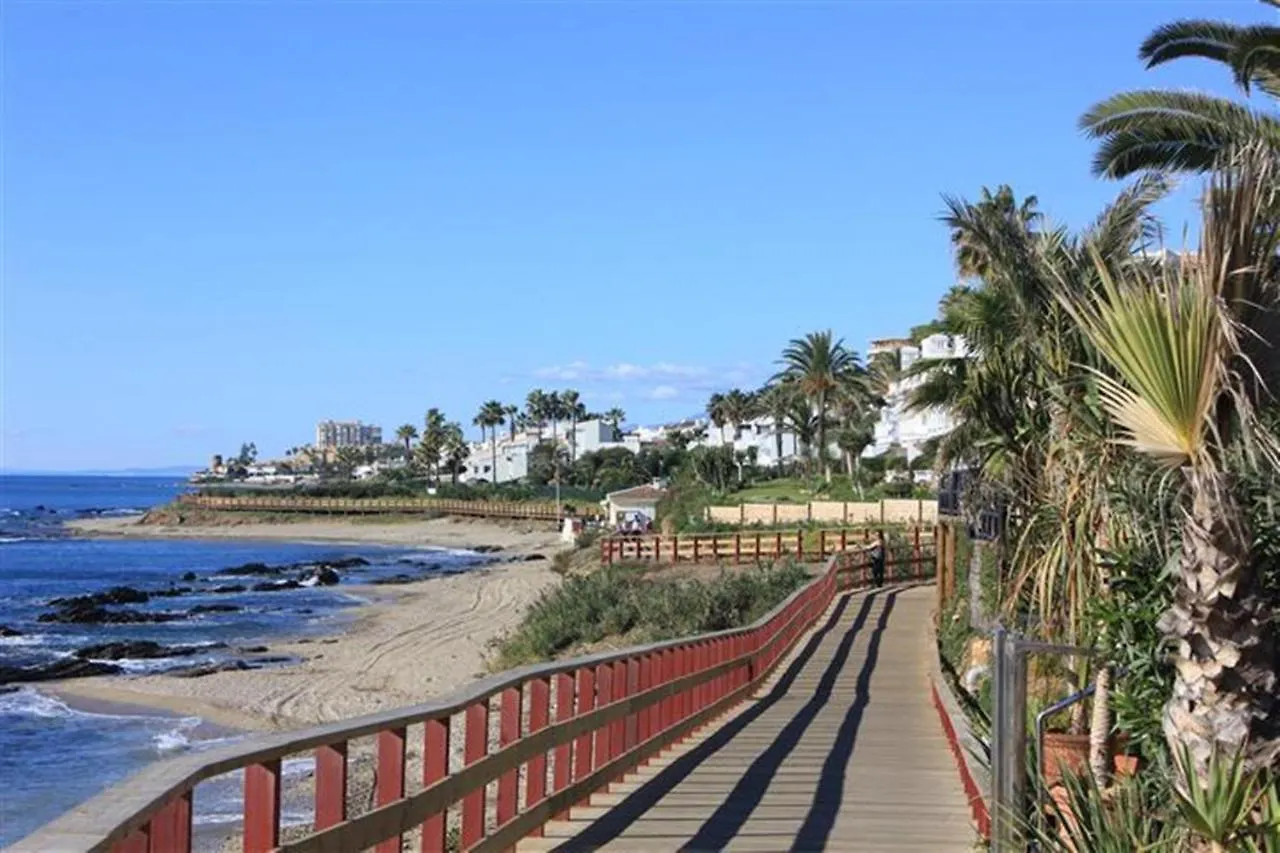 Golf View Miraflores 2 Bed Apartment MIJAS COSTA 0*, Sitio de Calahonda Spain